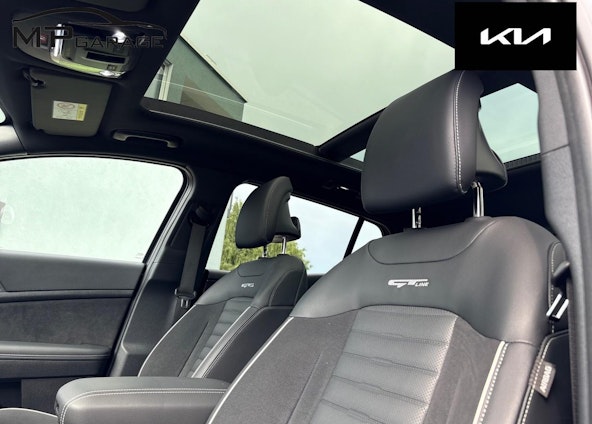 Vehicle image 15 Vehicle image 15