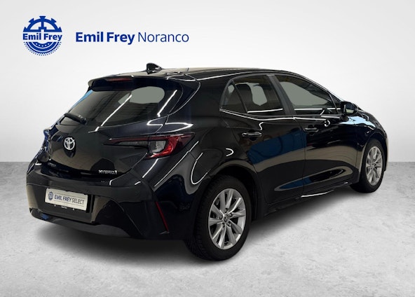 Vehicle image 4 Vehicle image 4