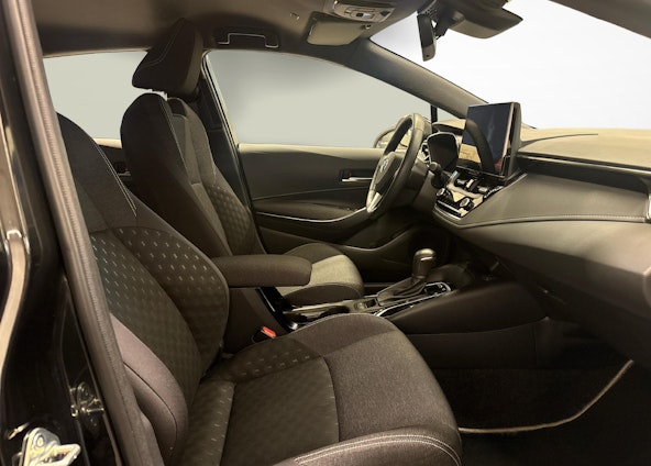 Vehicle image 9 Vehicle image 9