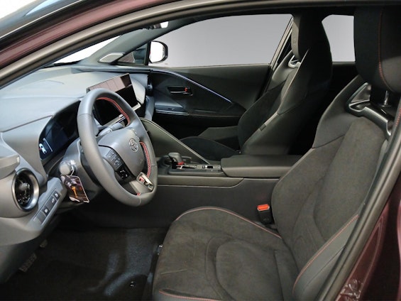 Vehicle image 4 Vehicle image 4