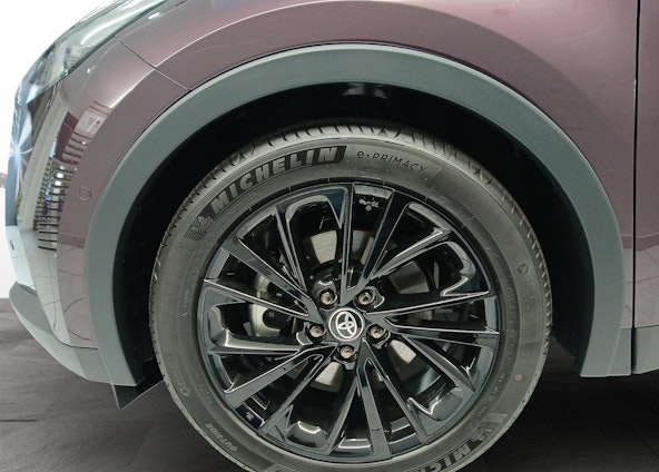 Vehicle image 14 Vehicle image 14