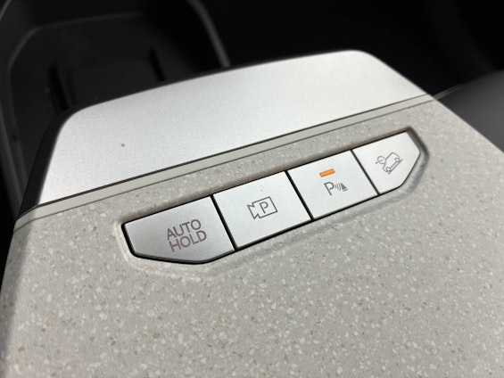 Vehicle image 11 Vehicle image 11