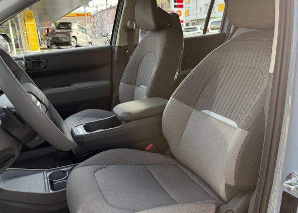 Vehicle image 5 Vehicle image 5