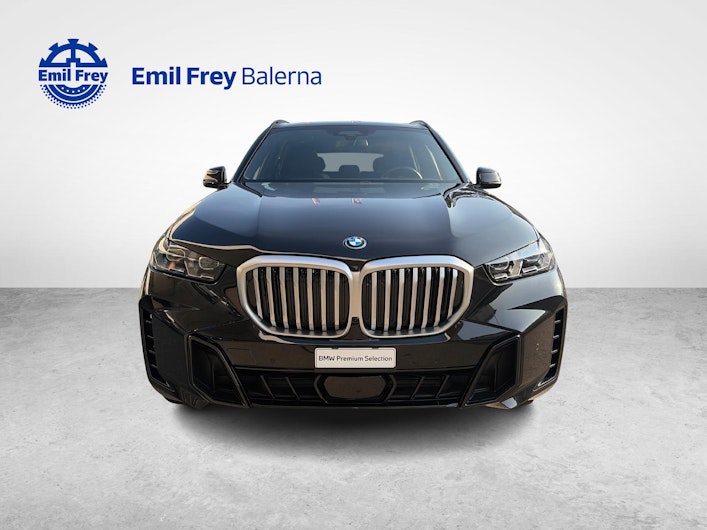 Vehicle image BMW X5