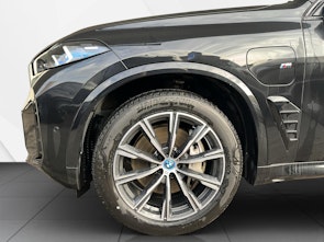 Vehicle image BMW X5 50e xDrive SAG