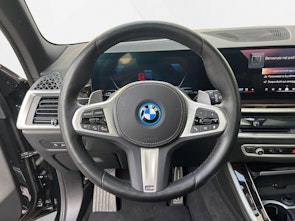 Vehicle image BMW X5 50e xDrive SAG