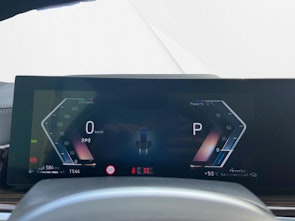 Vehicle image BMW X5 50e xDrive SAG