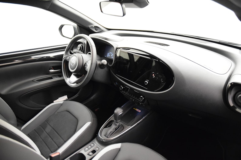 Vehicle image TOYOTA AYGO X