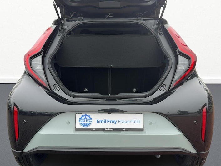 Vehicle image TOYOTA AYGO X