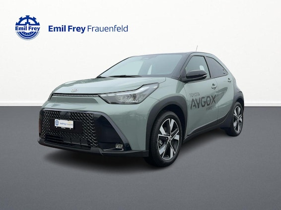 First vehicle image First vehicle image