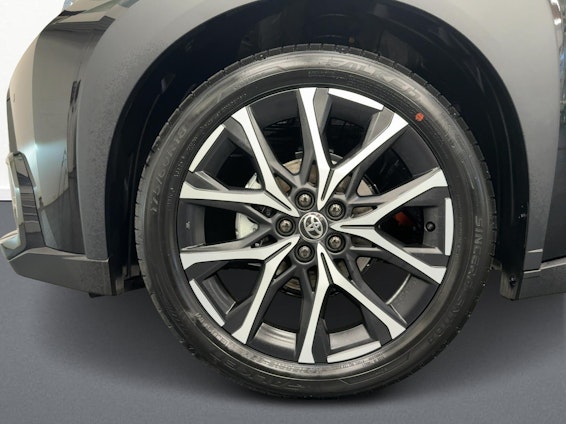 Vehicle image 12 Vehicle image 12