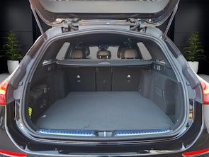 Vehicle image MERCEDES-BENZ C 220 d Swiss Star AMG Line 4matic Kombi