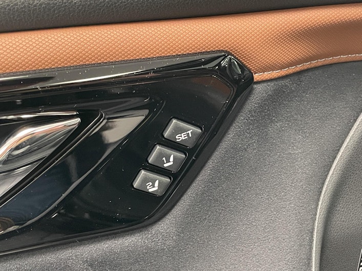 Vehicle image SUBARU FORESTER