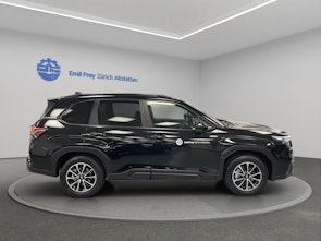 Vehicle image SUBARU Forester Station 2.0i e-Boxer Luxury