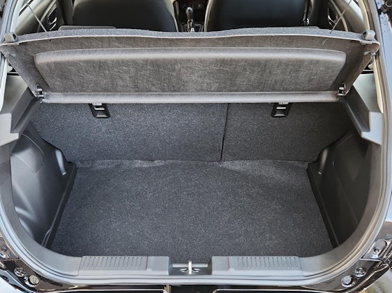 Vehicle image 14 Vehicle image 14