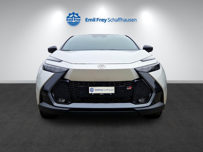 Vehicle image TOYOTA C-HR