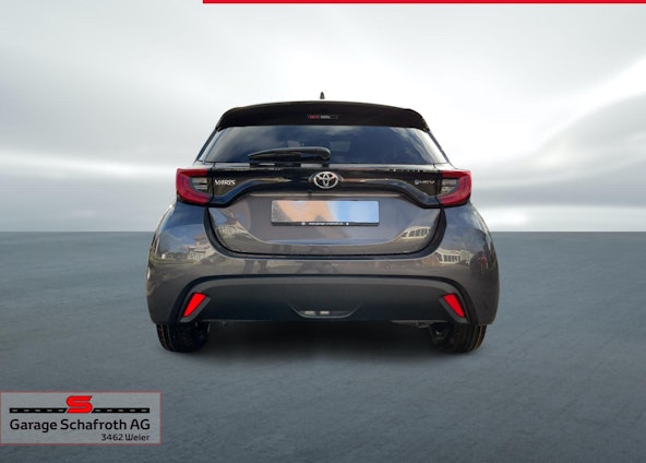 Vehicle image 16 Vehicle image 16