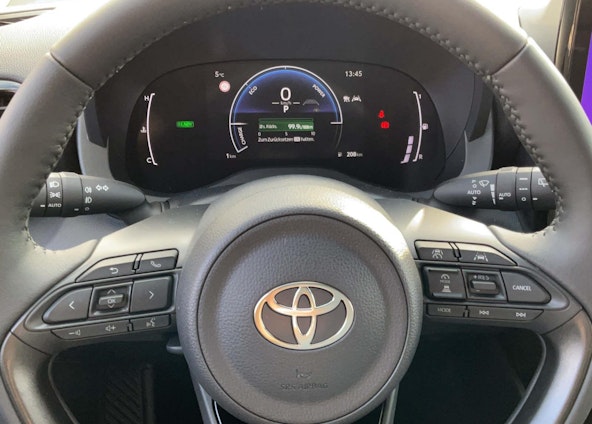 Vehicle image 3 Vehicle image 3