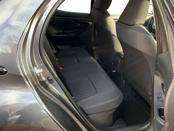 Vehicle image 8 Vehicle image 8