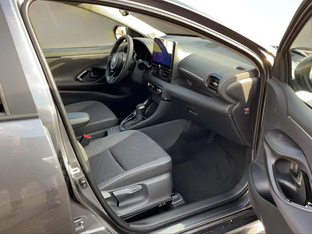 Toyota Yaris 1.5 VVT-i HSD Trend