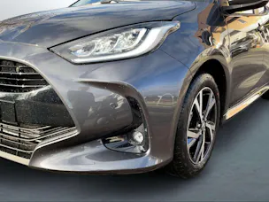 Toyota Yaris 1.5 VVT-i HSD Trend