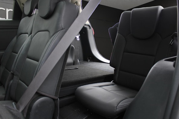 Vehicle image 13 Vehicle image 13