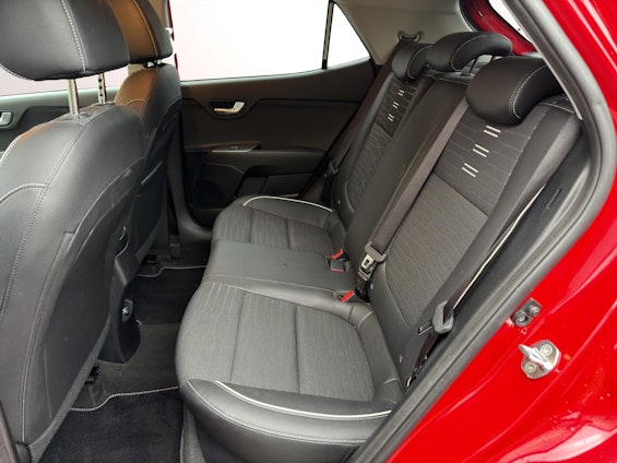 Vehicle image 9 Vehicle image 9