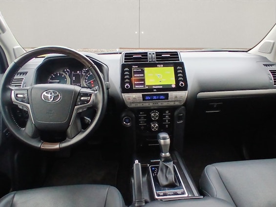 Vehicle image 12 Vehicle image 12