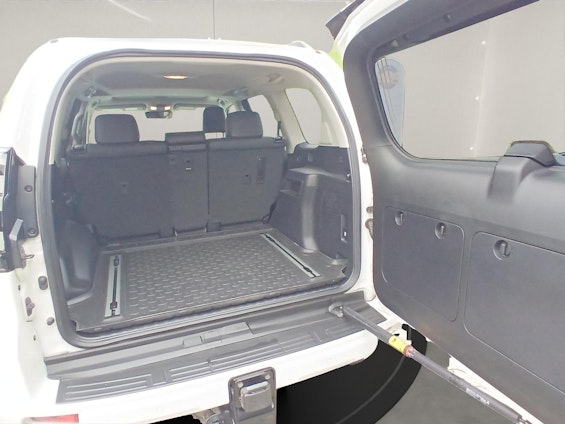 Vehicle image 10 Vehicle image 10