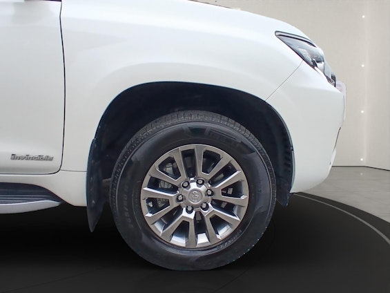 Vehicle image 15 Vehicle image 15