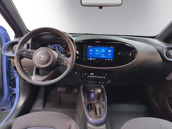 Vehicle image 9 Vehicle image 9