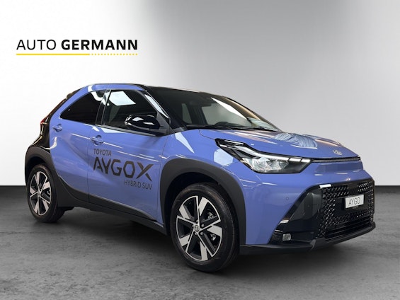 Vehicle image 3 Vehicle image 3