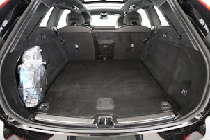 Vehicle image VOLVO XC60 2.0 T6 TE R-Design eAWD