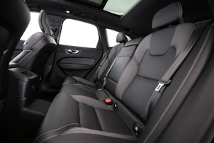 Vehicle image VOLVO XC60 2.0 T6 TE R-Design eAWD