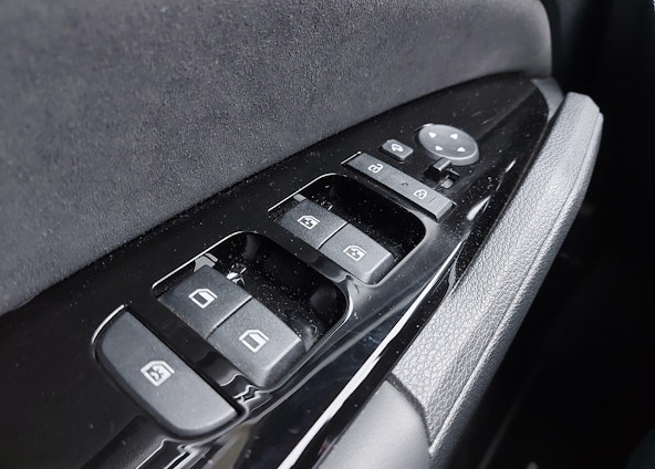 Vehicle image 23 Vehicle image 23