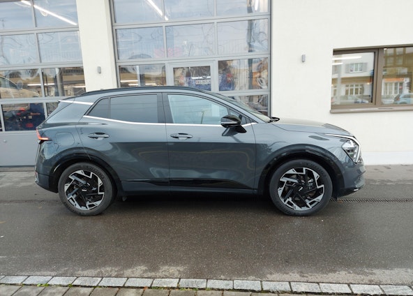 Vehicle image 8 Vehicle image 8