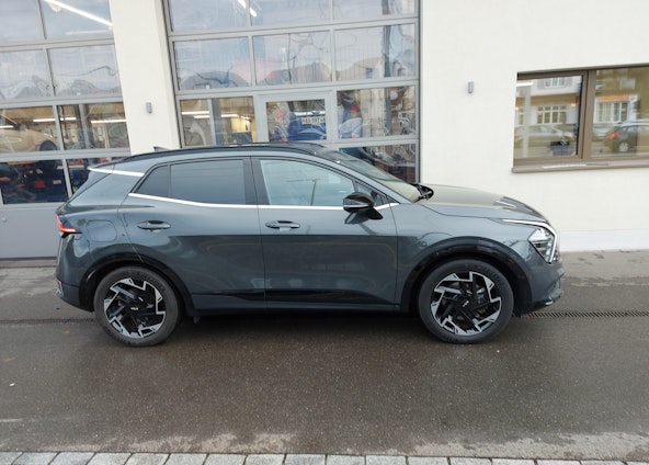 Vehicle image 9 Vehicle image 9