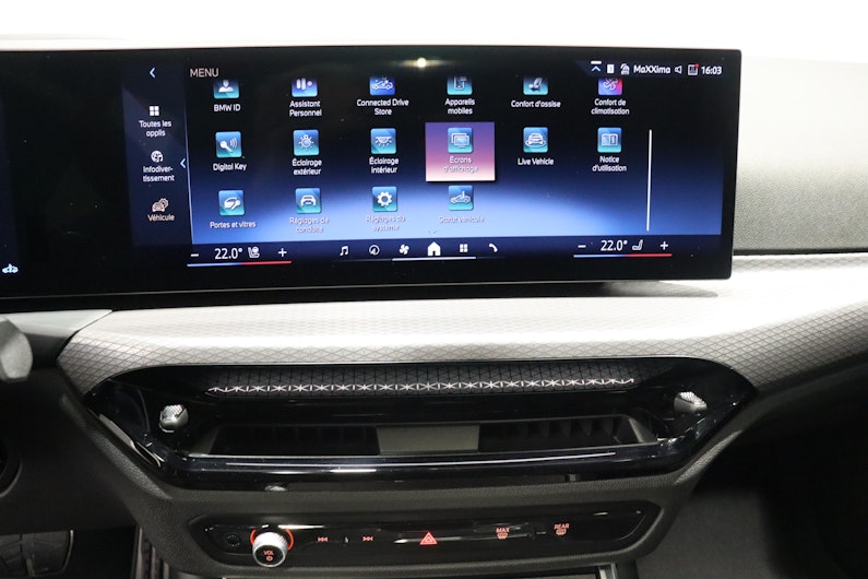 Vehicle image BMW 3 SERIES