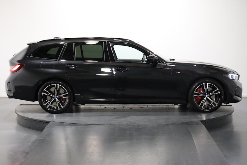 Vehicle image BMW 3 SERIES