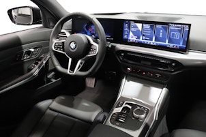 Vehicle image BMW 330d xDrive SAG Touring