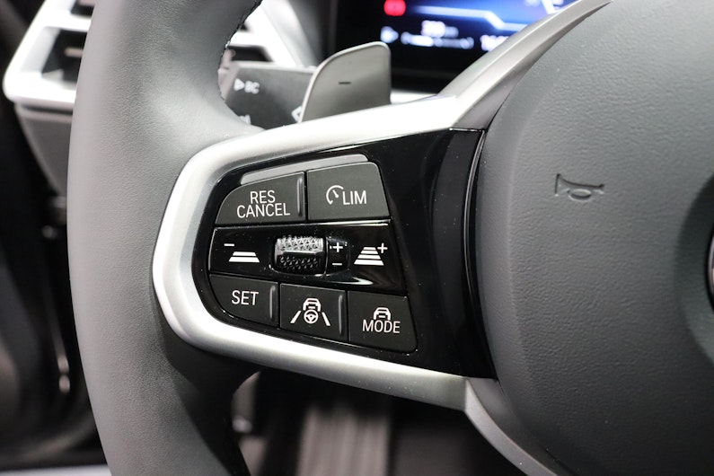 Vehicle image BMW 3 SERIES