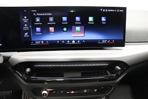 Vehicle image BMW 330d xDrive SAG Touring