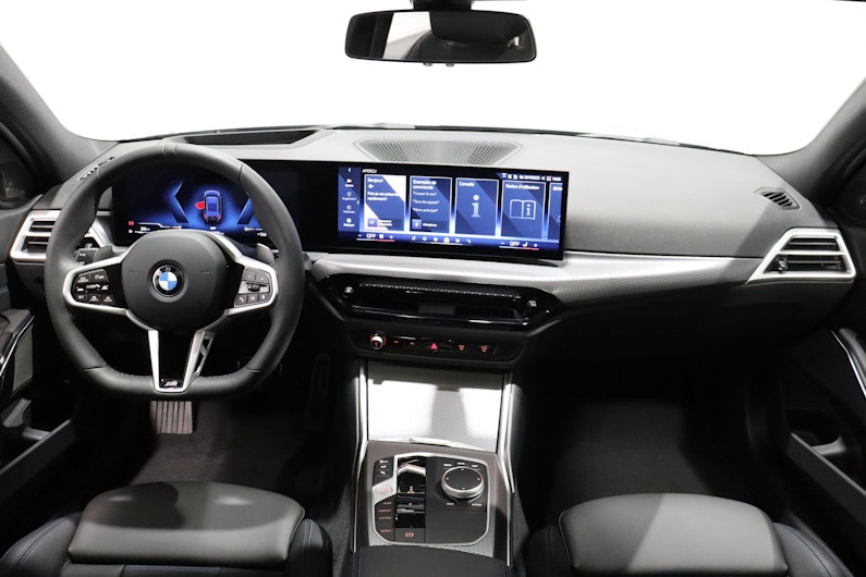 Vehicle image BMW 3 SERIES