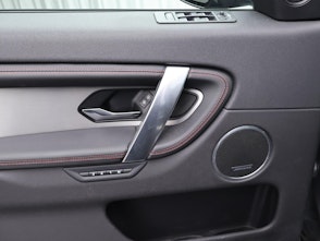 Vehicle image LAND ROVER Discovery Sport 1.5 T 300e R-Dynamic SE