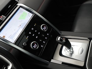Vehicle image LAND ROVER Discovery Sport 1.5 T 300e R-Dynamic SE