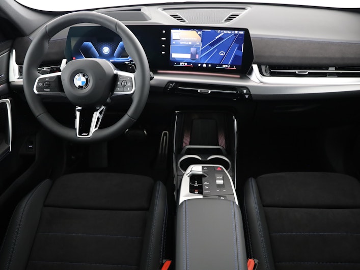 Vehicle image BMW X1