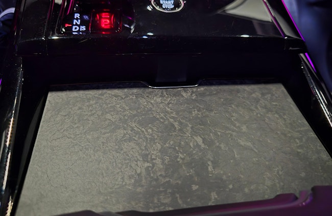 Vehicle image 17 Vehicle image 17