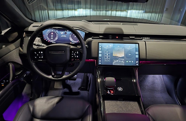 Vehicle image 4 Vehicle image 4