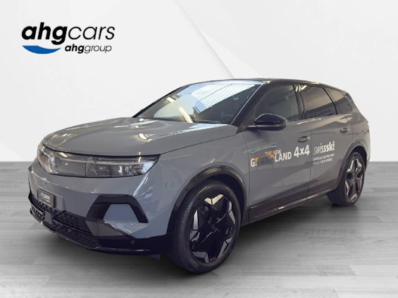 First vehicle image First vehicle image