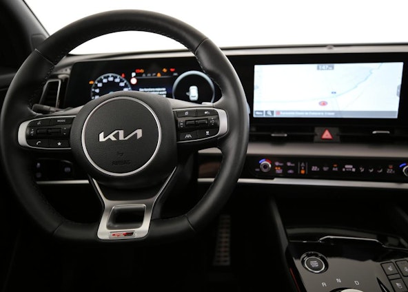 Vehicle image 4 Vehicle image 4